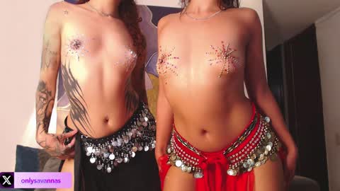 Snapshot of savanna_wallace chatting on February 16, 1:25 am Savannaredhair 33 Angelebony33 online show from February 16, 1:25 am