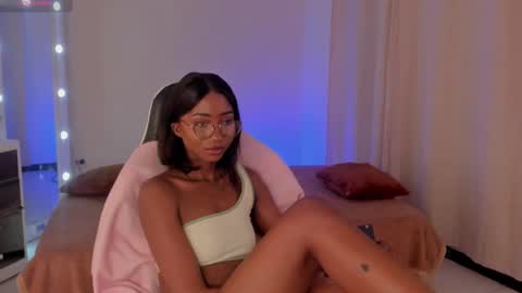 Savannahwildee online show from February 6, 5:40 pm