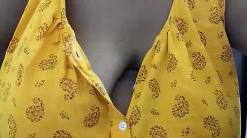Snapshot of savita0969 chatting on April 18, 4:33 pm Anjali online show from April 18, 4:33 pm