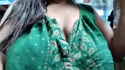 Snapshot of savita0969 chatting on May 2, 2:27 am Anjali online show from May 2, 2:27 am