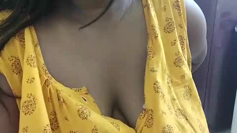 Snapshot of savita0969 chatting on May 14, 11:44 pm Anjali online show from May 14, 11:44 pm
