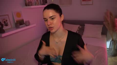 Naomi online show from February 26, 8:00 pm