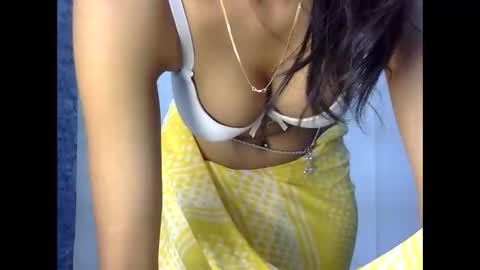 Snapshot of saxee_love chatting on November 8, 3:34 pm saxee online show from November 8, 3:34 pm