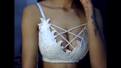 saxee online show from December 2, 6:25 pm