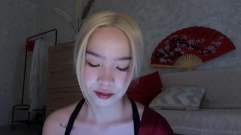 Snapshot of saya_lin chatting on December 21, 5:25 am Saya online show from December 21, 5:25 am