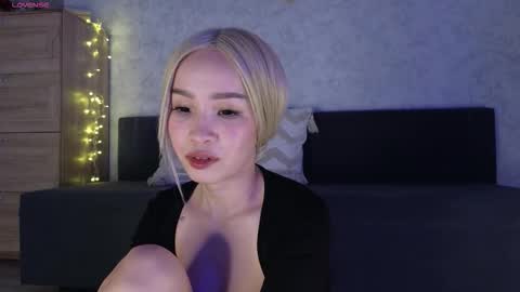 Snapshot of saya_lin chatting on February 11, 7:24 am Saya online show from February 11, 7:24 am