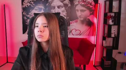 Saya online show from August 8, 1:57 pm