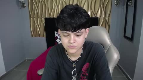 Snapshot of sayd_23 chatting on December 4, 12:19 am sayd_23 online show from December 4, 12:19 am