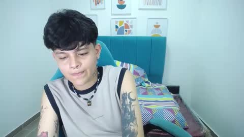 Snapshot of sayd_23 chatting on December 4, 8:40 pm sayd_23 online show from December 4, 8:40 pm