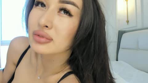 SayokoMia online show from April 19, 10:25 am