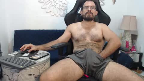 sebastian   muscleman  daddy   the better  latin  lover   online show from March 3, 2:45 pm