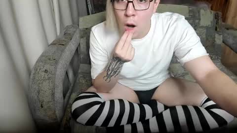 scandark online show from January 6, 11:29 am