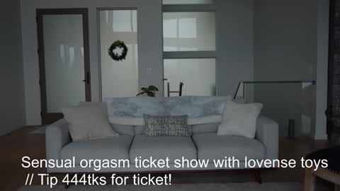 Snapshot of scarlajade chatting on December 19, 11:14 pm scarlajade online show from December 19, 11:14 pm