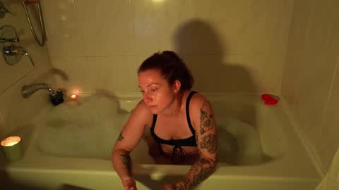 Snapshot of scarlajade chatting on November 20, 3:50 am scarlajade online show from November 20, 3:50 am