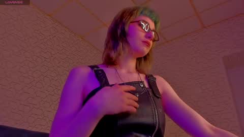 Emmy online show from April 13, 9:04 am