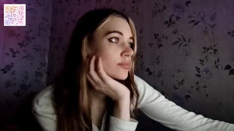 Snapshot of scarlet1flowers chatting on November 20, 10:09 pm Kira online show from November 20, 10:09 pm