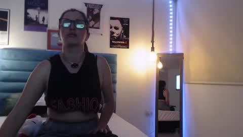 Scarlet online show from October 17, 12:14 am