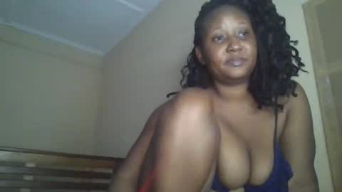 scarlet_25142359 online show from October 17, 6:10 pm