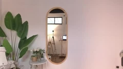 Snapshot of scarlet__15 chatting on February 22, 1:20 pm scarlet__15 online show from February 22, 1:20 pm