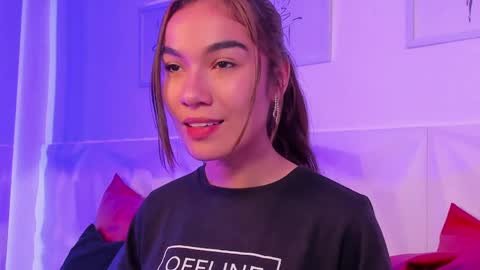 Scarlet online show from April 8, 6:08 pm