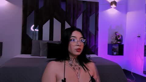 scarlet_ceretti1 online show from February 23, 11:24 pm