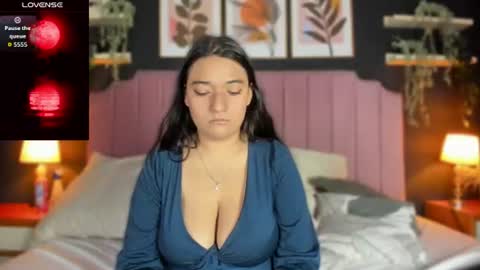 Claudia  online show from July 1, 11:48 pm