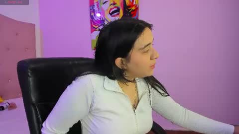scarlet_hans online show from June 18, 11:58 am