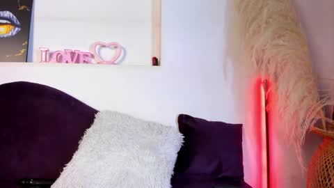 scarlet_hiit online show from April 7, 4:13 am