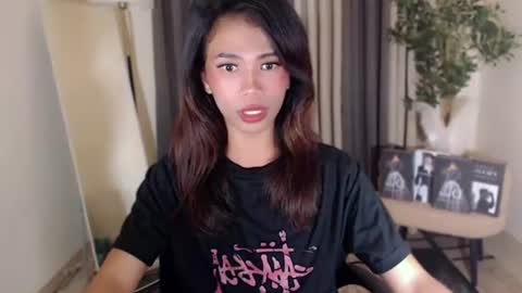 Snapshot of scarlet_kisses chatting on July 2, 10:32 am Scarlet online show from July 2, 10:32 am