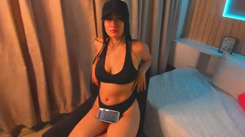 Scarlet  online show from May 5, 3:47 am