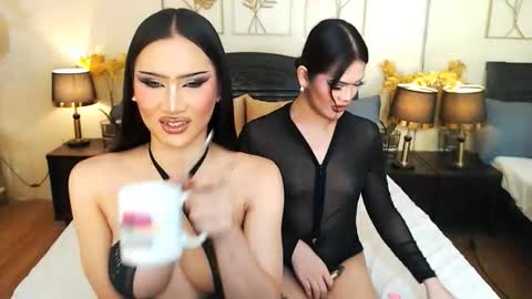 Scarlet online show from April 18, 6:28 am