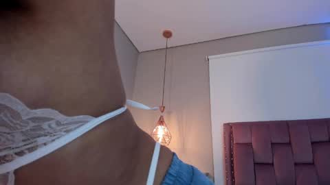 scarlet_vixen_ online show from March 25, 1:17 pm