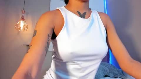 scarlet_vixen_ online show from March 30, 12:39 pm