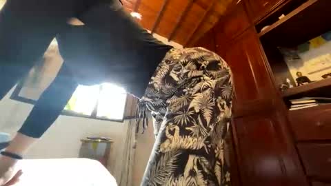 scarlet whisper online show from March 13, 8:37 pm