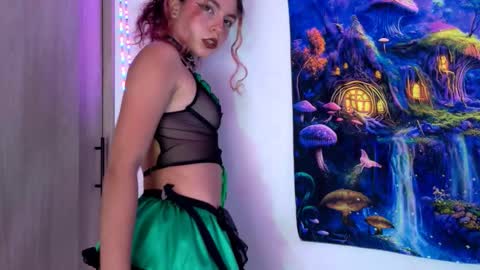 Scarlet online show from November 12, 6:41 pm