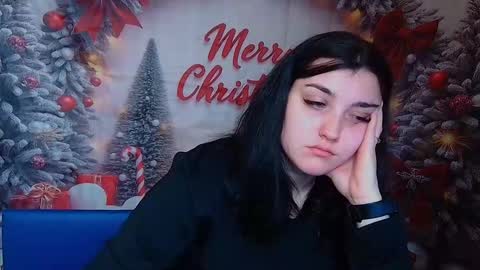 Snapshot of scarletcargo chatting on December 21, 12:01 pm ScarletCargo online show from December 21, 12:01 pm