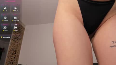 Snapshot of scarletflamee chatting on January 14, 8:47 pm scarletflamee online show from January 14, 8:47 pm