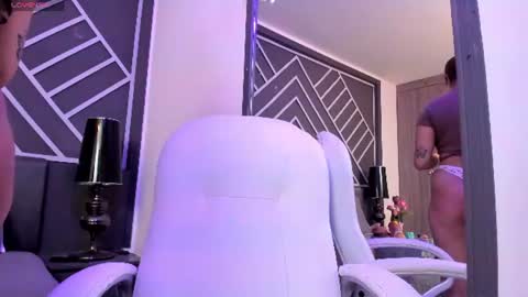 Snapshot of scarleth_blossom chatting on June 23, 1:42 pm scarleth_blossom online show from June 23, 1:42 pm
