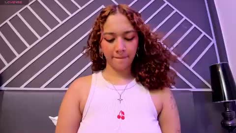 Snapshot of scarleth_blossom chatting on July 1, 12:51 pm scarleth_blossom online show from July 1, 12:51 pm