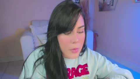 Scarleth... but not Scarleth Johansson. online show from April 16, 2:45 am