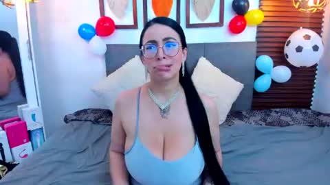 scarleth online show from July 6, 3:47 am