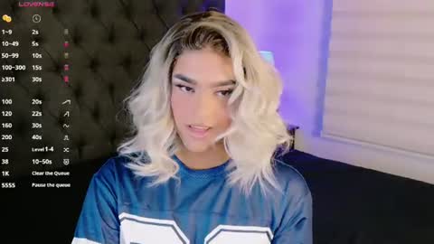 scarleth_sweety online show from June 16, 12:35 am