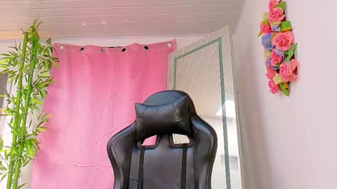 Denis online show from February 5, 1:05 pm