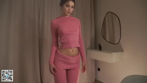 Scarlet online show from February 22, 9:35 pm