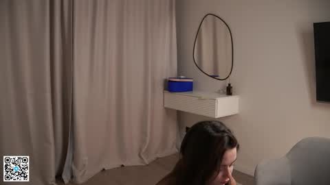 Scarlet online show from February 26, 9:03 pm