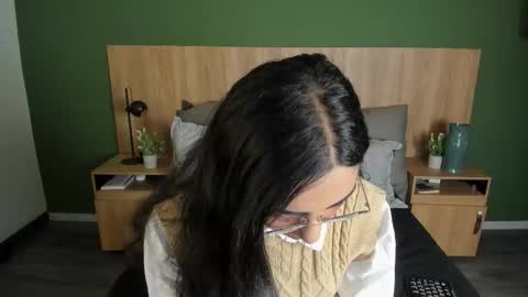 Scarlett  online show from December 18, 12:00 pm