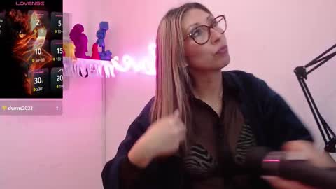 Scarlett online show from January 6, 11:47 am