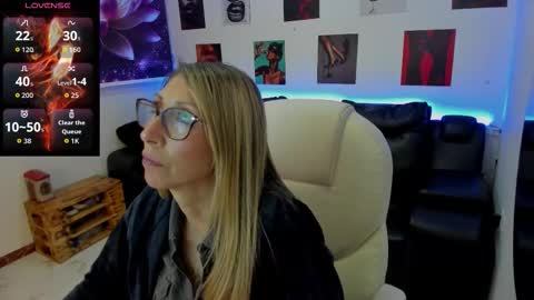 Snapshot of scarlett_079 chatting on February 20, 11:54 am Scarlett online show from February 20, 11:54 am