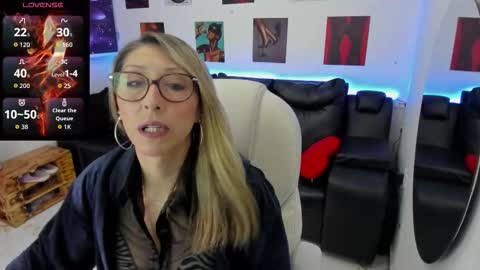 Snapshot of scarlett_079 chatting on February 21, 11:55 am Scarlett online show from February 21, 11:55 am