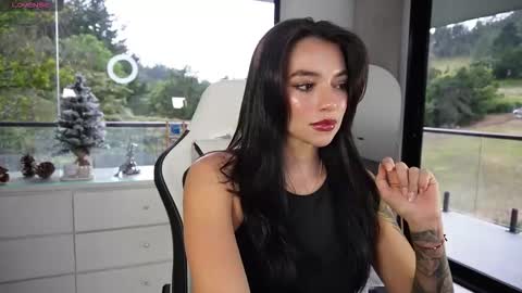 juli online show from December 18, 9:32 pm